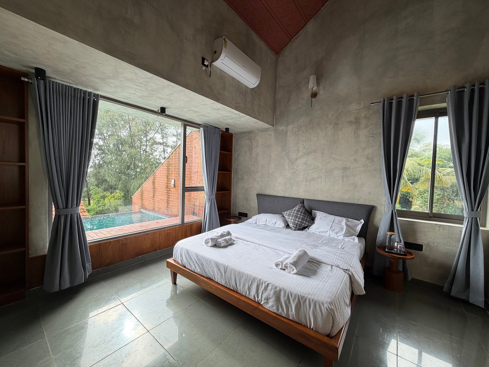 Room 1 — private bedroom